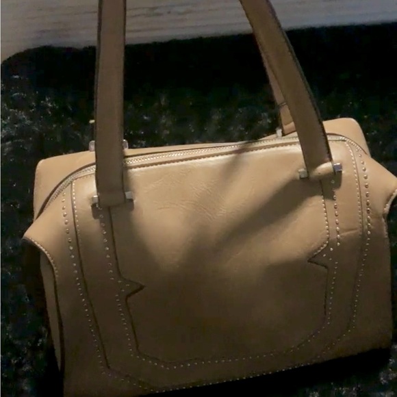 BCBG Generation Saddle Bag (shoulder bag) - Picture 4 of 6